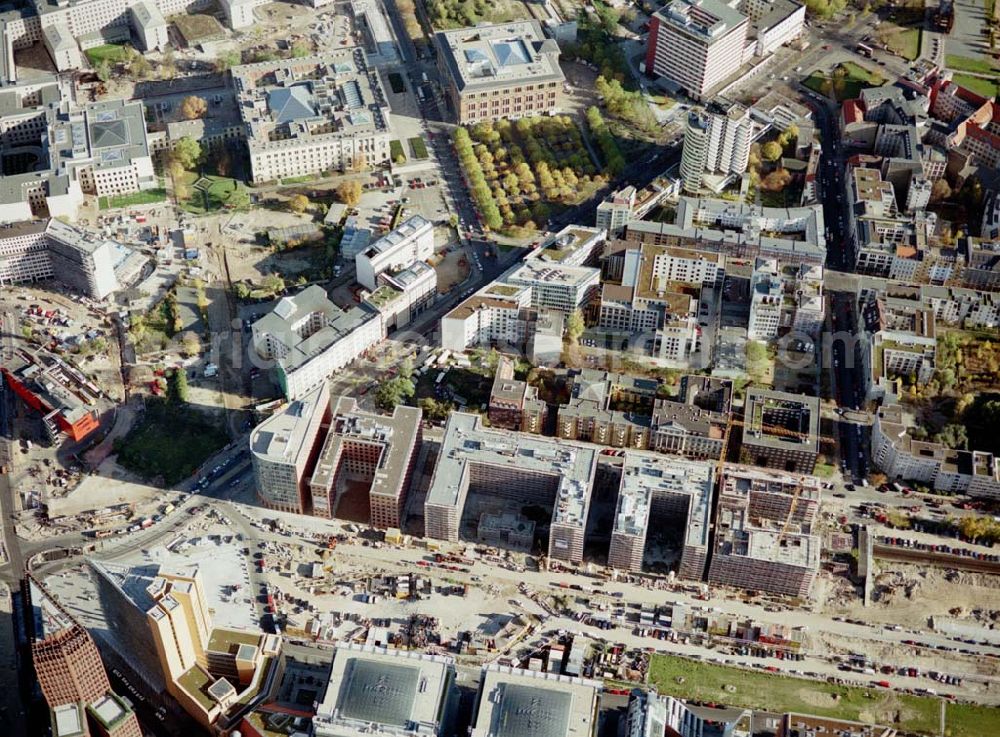 Berlin - Tiergarten from above - Gelände des Potsdamer Platzes in Berlin-Tiergarten - ein Objekt der HVB - Projekt GmbH.