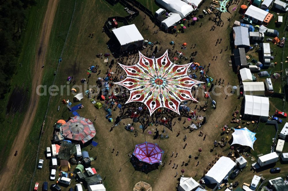 Aerial photograph Eldena - Participants in the Psychedelic Circus Festival - music festival on the event concert area in Eldena in the state Mecklenburg - Western Pomerania