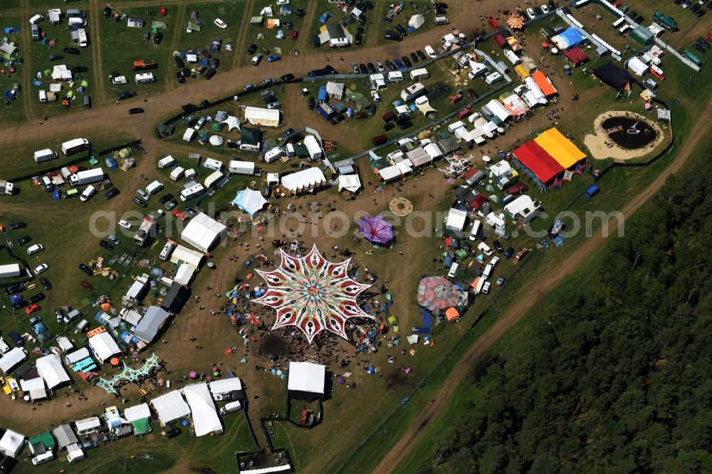 Aerial photograph Eldena - Participants in the Psychedelic Circus Festival - music festival on the event concert area in Eldena in the state Mecklenburg - Western Pomerania