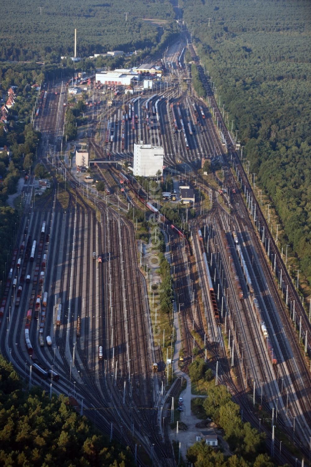 Aerial image Seddiner See - Compound and facilities of Seddin Station and its rail tracks in the borough of Seddiner See in the state of Brandenburg. The train station Seddin is a railway station in Neuseddin in Brandenburg. It is one of the most important railway yards at DB InfraGO AG in East Germany