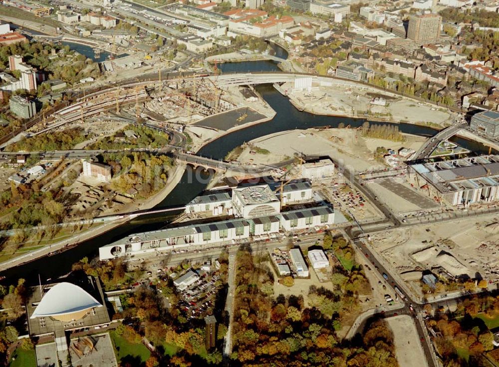 Aerial photograph Berlin - Tiergarten - Gelände des Regierungsviertels auf dem Spreebogen am Reichstag mit der Baustelle des Bundeskanzleramtes.