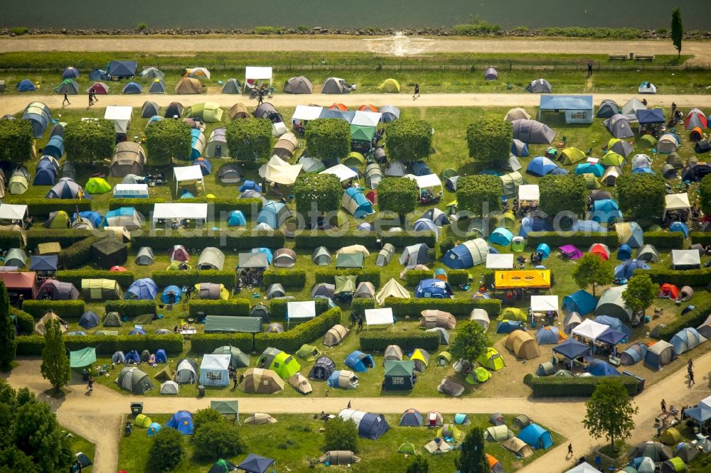 Gelsenkirchen from the bird's eye view: Participants in the Rock Hard Festival 2015 in Gelsenkirchen in the state North Rhine-Westphalia