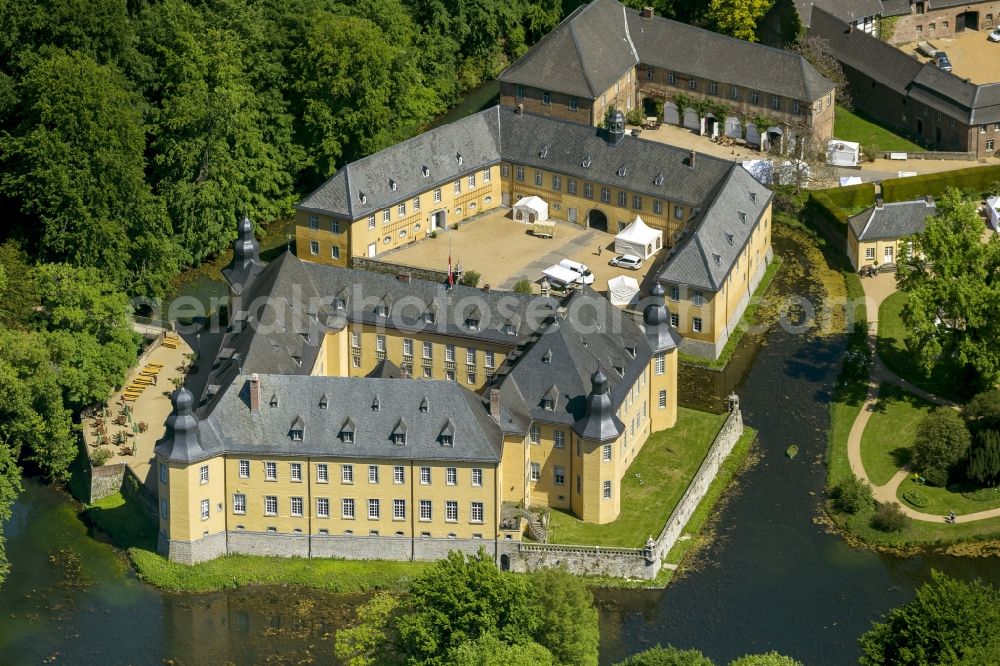 Jüchen from above - Castle Dyck in the community Juechen in the state of North Rhine-Westphalia