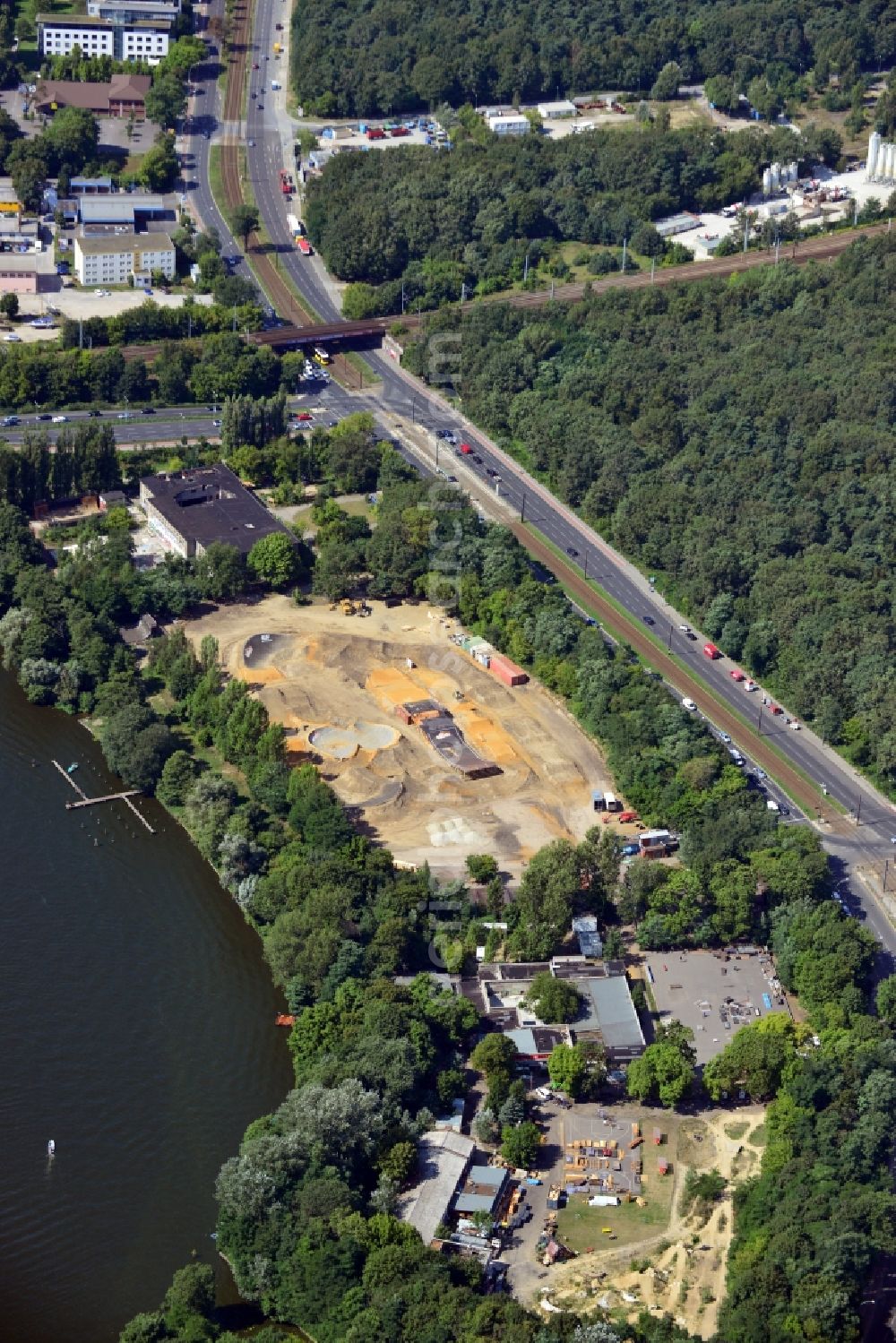 Aerial photograph Berlin - Site of the skate parks Mellow Park in Berlin Köpenick