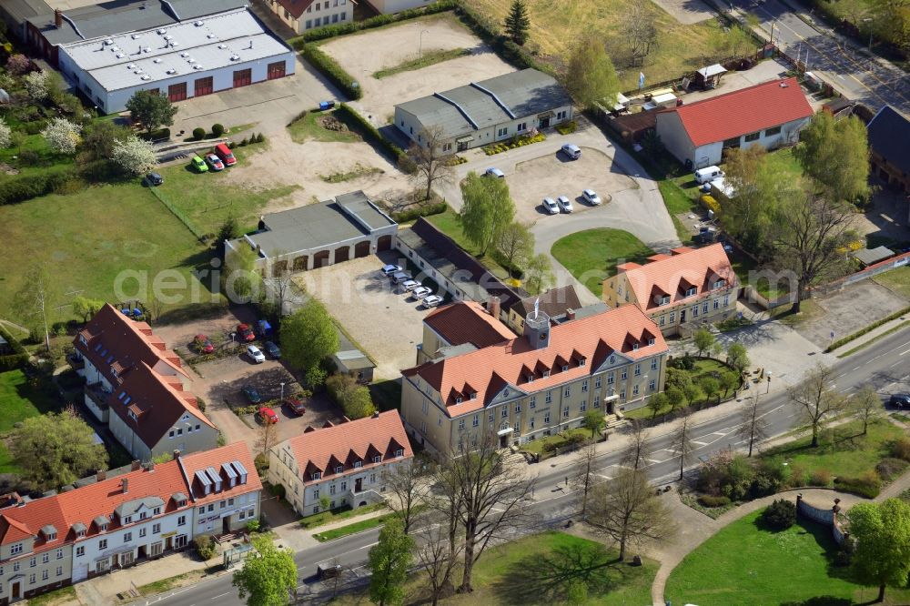 Aerial image Falkensee - Site of the city council and the fire at the town hall on the Falkenhagener street in Falkensee in Brandenburg