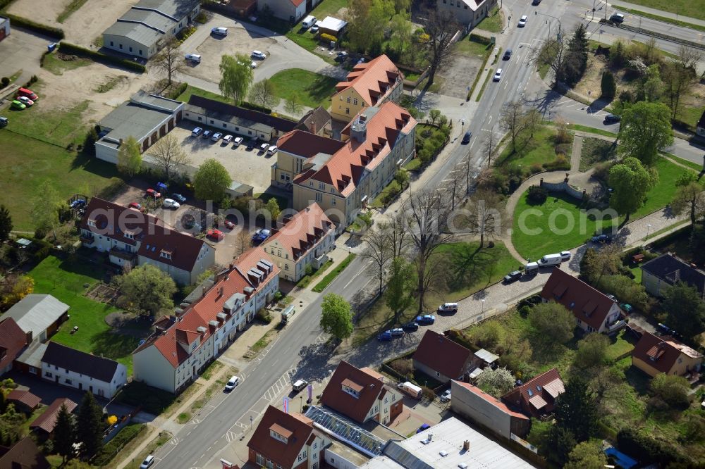 Aerial image Falkensee - Site of the city council and the fire at the town hall on the Falkenhagener street in Falkensee in Brandenburg