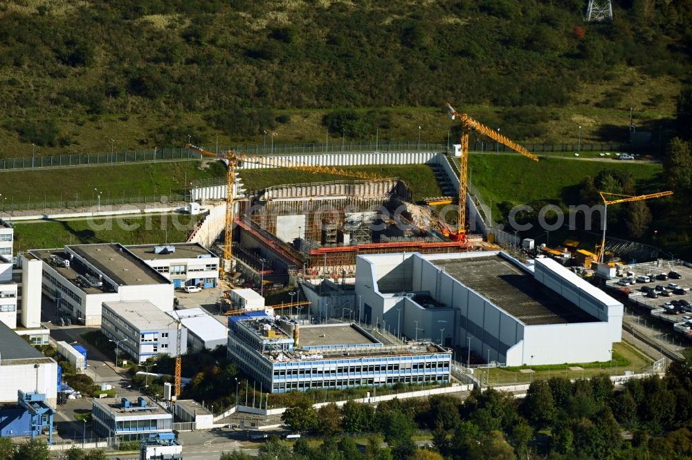 Geesthacht from the bird's eye view: Site of the decommissioned nuclear power plant Kruemmel on the banks of the Elbe River, right on the Geesthacht district Kruemmel in Schleswig-Holstein