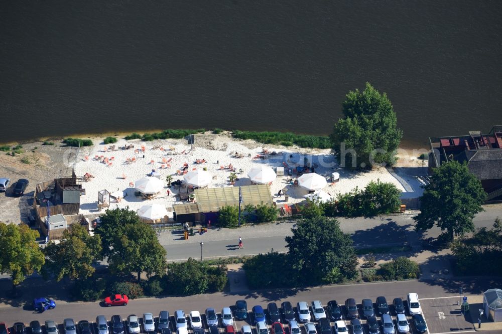 Aerial photograph Magdeburg - Site of the beach on the banks of the Elbe in Magdeburg Magdeburg in Saxony-Anhalt