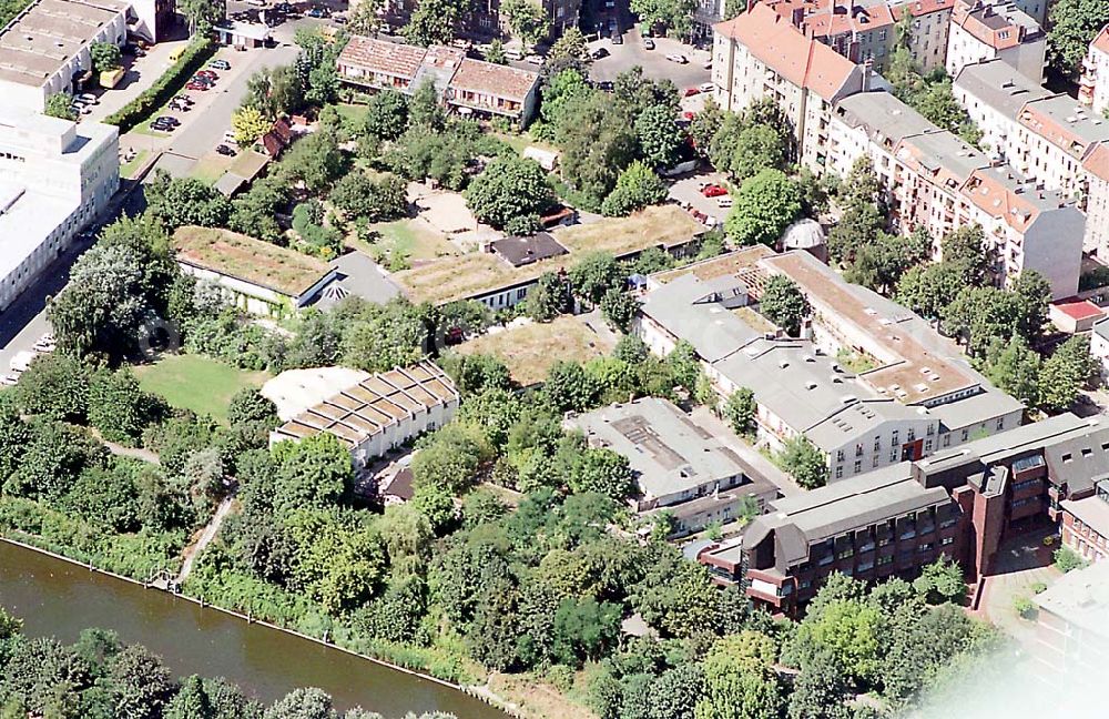 Berlin Tempelhof from the bird's eye view: 09.08.1995 Gelände der UFA Fabrik (Viktoriastraße 18-20 12105 Berlin (Tempelhof))