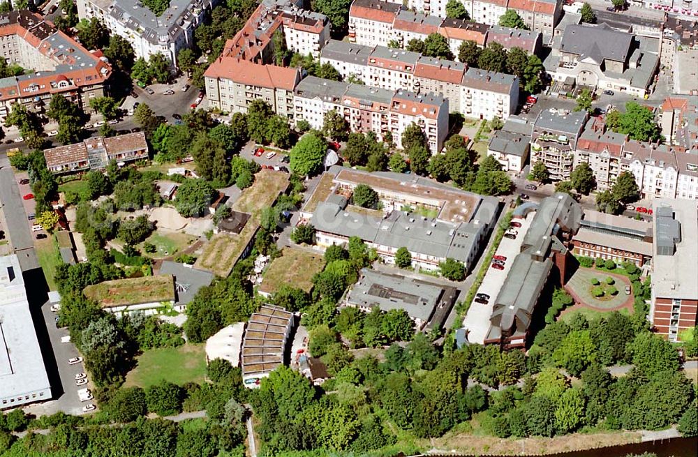 Aerial image Berlin Tempelhof - 09.08.1995 Gelände der UFA Fabrik (Viktoriastraße 18-20 12105 Berlin (Tempelhof))