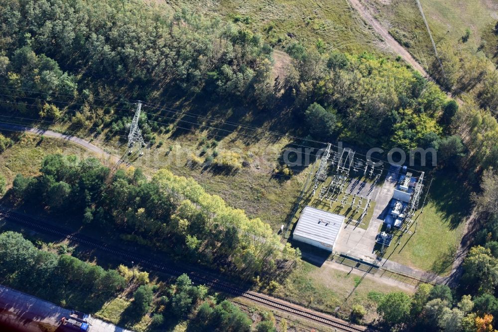 Aerial photograph Fürstenwalde/Spree - Site of the substation for voltage conversion and electrical power supply Am Bahndamm in Fuerstenwalde/Spree in the state Brandenburg, Germany