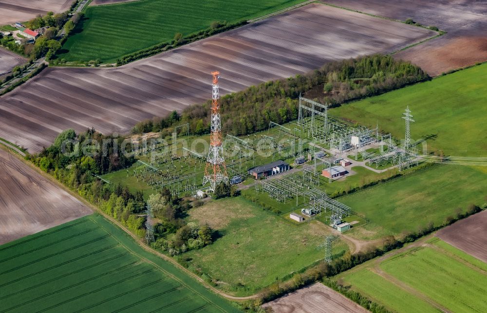 Handewitt from the bird's eye view: Site of the substation for voltage conversion and electrical power supply in Handewitt in the state Schleswig-Holstein, Germany