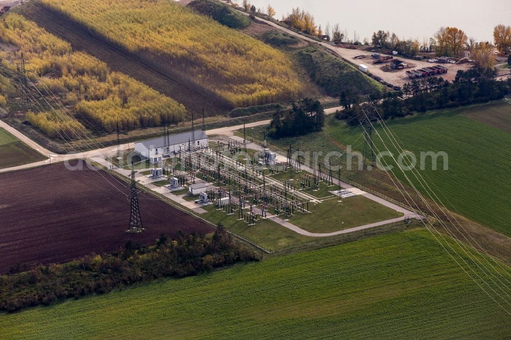 Untersiebenbrunn from the bird's eye view: Site of the substation for voltage conversion and electrical power supply on Neuhofstrasse in Untersiebenbrunn in Lower Austria, Austria