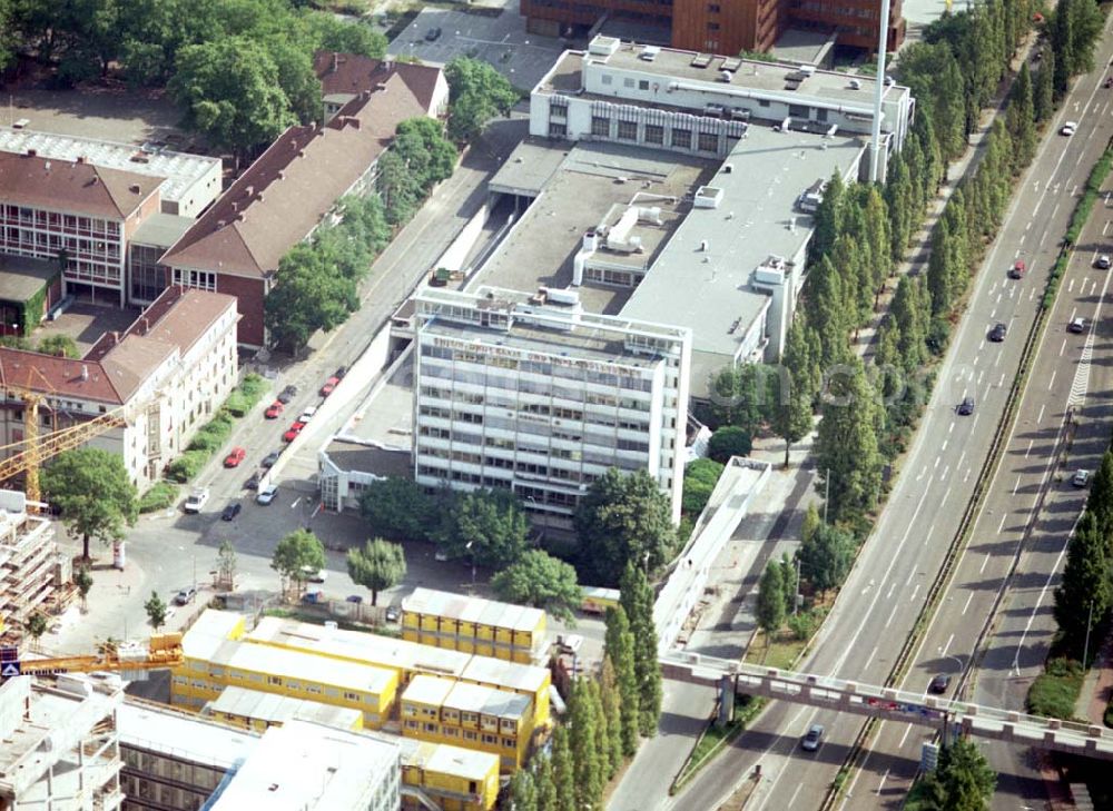 Frankfurt am Main from the bird's eye view: Gelände der Union-Druckerei an der Theodor-Heuss-Allee 90-98 in Frankfurt / Main.