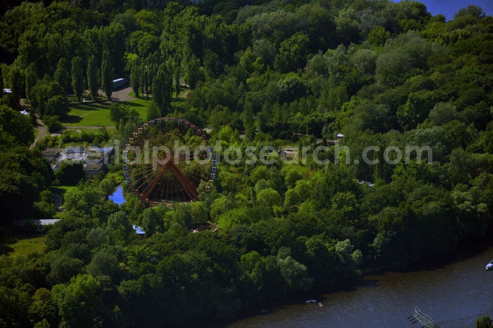 Berlin from the bird's eye view: Grounds of the derelict former amusement park Spree / Culture park Plänterwald in the district of Treptow-Köpenick