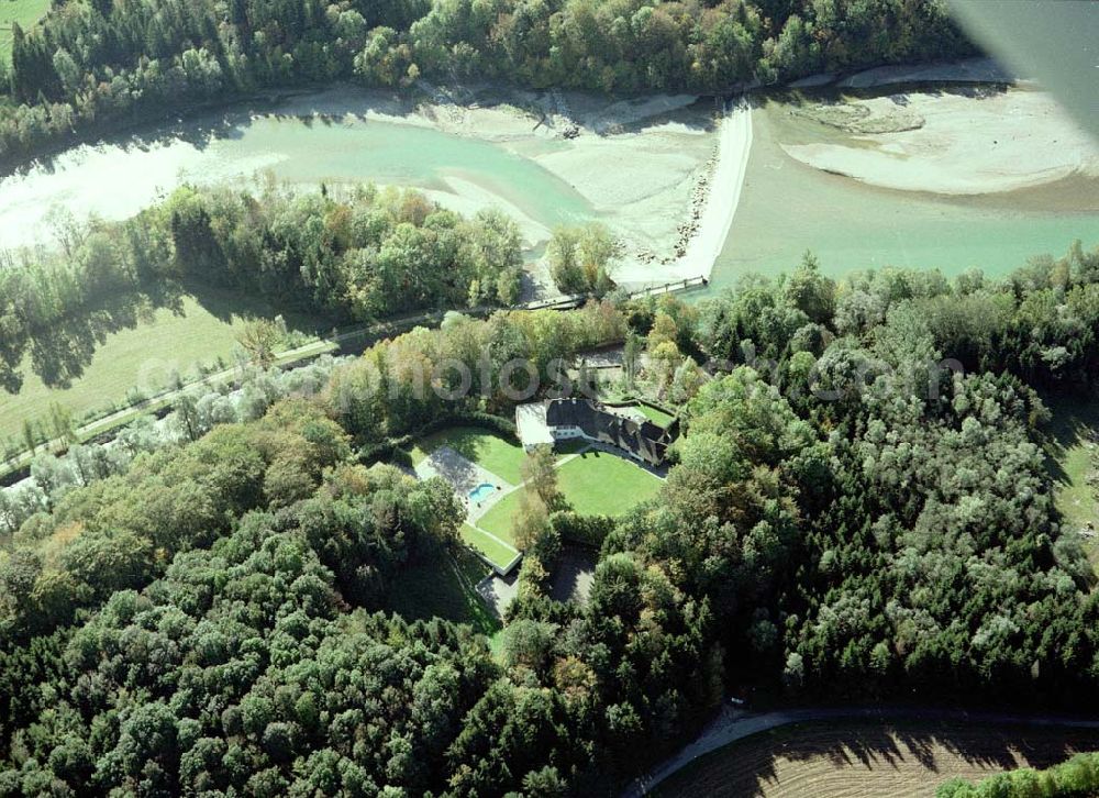 Freilassing / Bayern from the bird's eye view: Gelände der Villa Zeller der Unternehmensgruppe MAX AICHER in Freilassing.