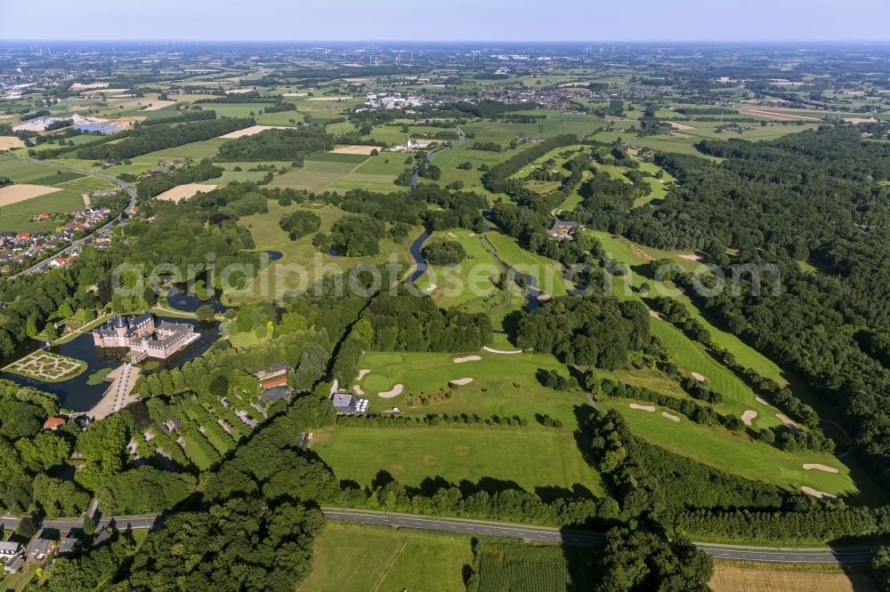 Aerial image Isselburg - Grounds of the moated castle Anhalt near Isselburg in North Rhine-Westphalia