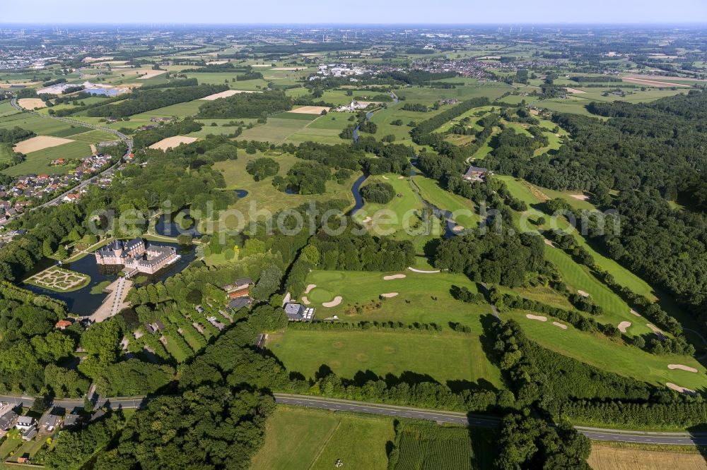 Aerial photograph Isselburg - Grounds of the moated castle Anhalt near Isselburg in North Rhine-Westphalia