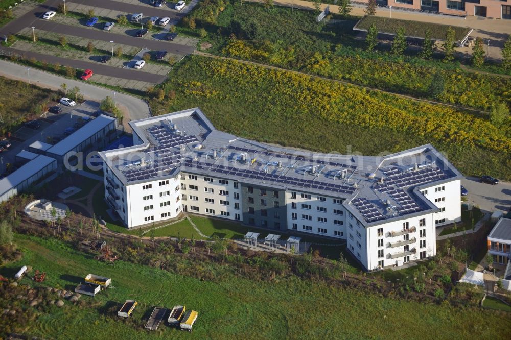 Aerial image Potsdam - View at the grounds of the Science Park Golm in the district Golm in Potsdam in the federal state of Brandenburg. On display is the residence of the student werk Potsdam