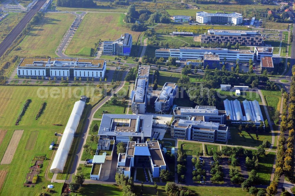 Aerial image Potsdam - View at the site of the Max Planck Society for the Advancement of Science in the district Golm in Potsdam in the federal state of Brandenburg. The Max Planck Institute for Molecular Plant Physiology, the MPI of Colloids and Interfaces, the MPI for Gravitational Physics and the MPI guest house are located here