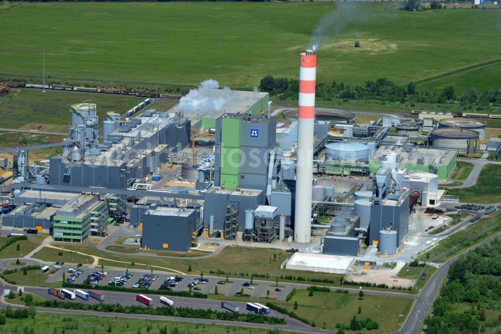 Arneburg from the bird's eye view: Compound of the cellulose factory Zellstoff Stendal in the industrial park of Altmark in Arneburg in the state Saxony-Anhalt. The company is the largest producer of NBSK (Northern Bleached Softwood Kraft) cellulose in Europe. The compound includes chimneys, funnels, silos and other technical equipment