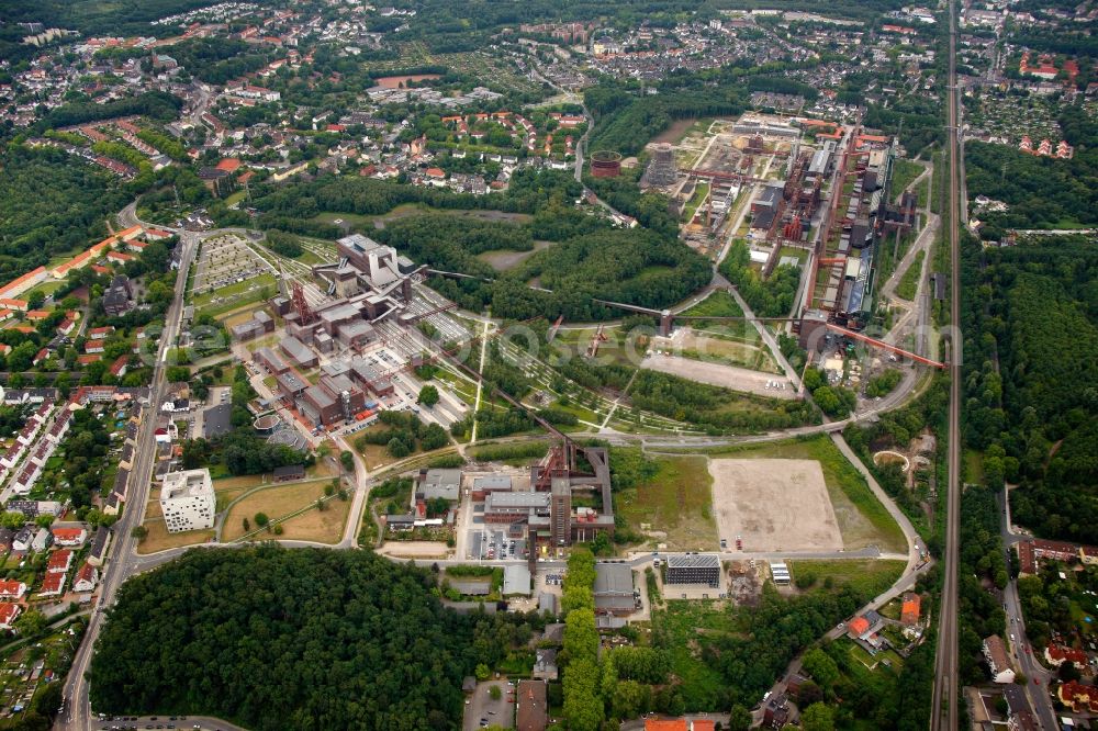 Essen OT Stoppenberg from the bird's eye view: View of the area of the Zollverein in the district of Stoppenberg in Essen in the state of North Rhine-Westphalia