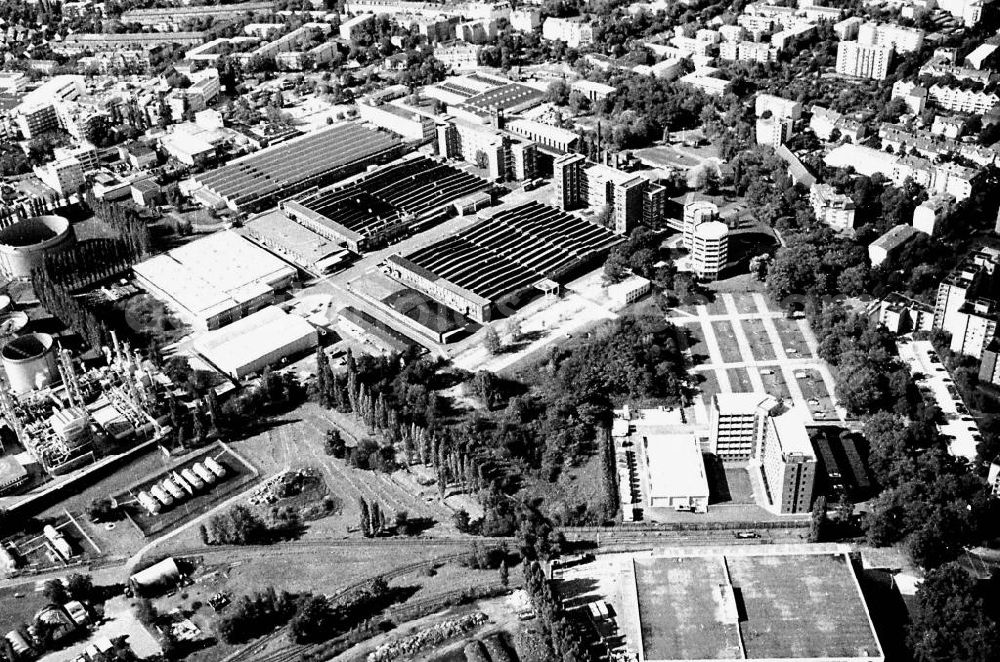 Berlin - Steglitz from the bird's eye view: Geländer OTIS - Fahrstuhlwerke in Berlin - Steglitz