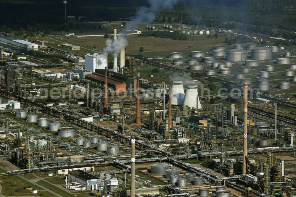 Schwedt/Oder from the bird's eye view: View of the site of PCK Refinery GmbH, a petroleum processing plant in Schwedt / Oder in the northeast of the state of Brandenburg