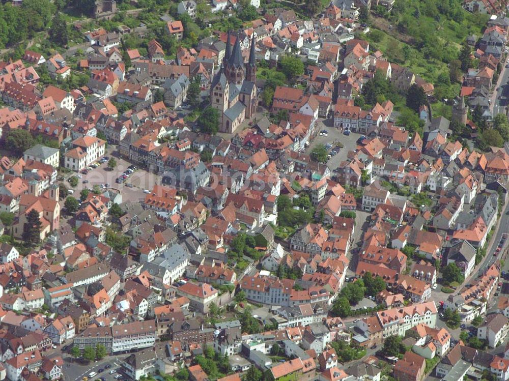 Gelnhausen / Hessen from the bird's eye view: Blick auf 63571 Gelnhausen in Hessen.Gelnhausen hat 21.799 Einwohner und ein Gesamtfläche von 45,19 km². Gut zu sehen ist auch die Marienkirche, welche seit 1999 durch die Stiftung Marienkirche finanziert wird. Über mehrere Jahrhunderte hinweg ist die Marienkirche z ihrer heutigen Pracht aufgebaut worden.