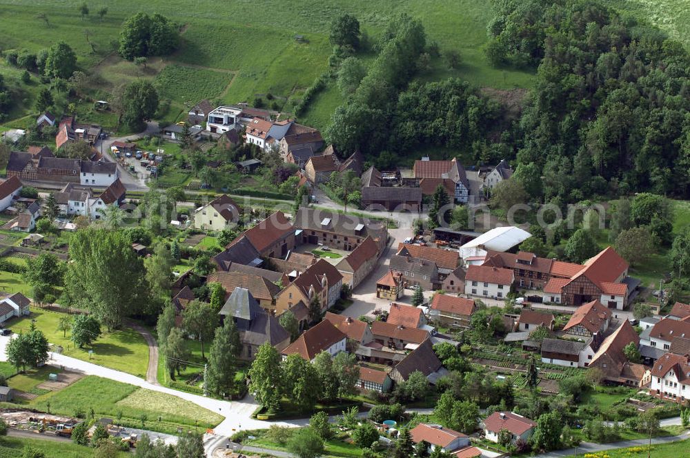 Aerial image Löberschütz - Blick auf die Gemeinde Löberschütz im Gleistal. View of the town Loberschutz.