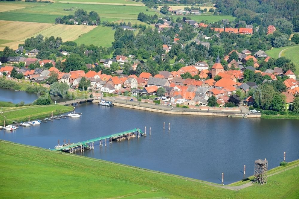 Aerial image Schnackenburg - Village view of Schnackenburg at the river Elbe in Lower Saxony