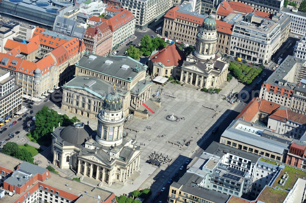 Berlin Mitte from above - Blick auf den Gendarmenmarkt mit dem Französischen Dom, dem Deutschen Dom und dem von Karl Friedrich Schinkel erbauten Schauspielhaus. View at the Gendarmenmarkt with the French Cathedral, the German Cathedral and the theater, built by Karl Friedrich Schinkel.