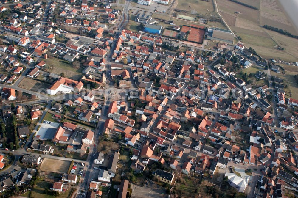 Aerial image Gensingen - Gensingen18.03.2006 Blick auf die Ortsgemeinde Gensingen im Landkreis Mainz-Bingen in Rheinland-Pfalz. Sie gehört der Verbandsgemeinde Sprendlingen-Gensingen an, die ihren Verwaltungssitz in der Gemeinde Sprendlingen hat.