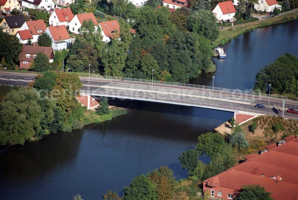 Aerial image Genthin - Blick auf die Genthiner Brücke am Elbe-Havel-Kanal