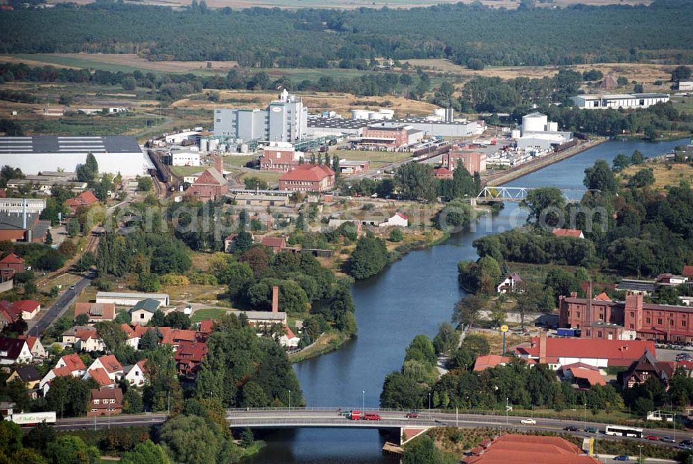 Aerial photograph Genthin - Blick auf die Genthiner Brücke am Elbe-Havel-Kanal