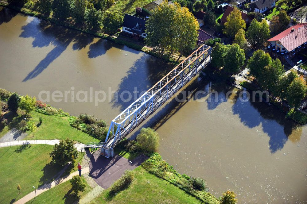 Genthin from the bird's eye view: Blick auf die Genthiner Fußwegbrücke B14 über den Elbe-Havel-Kanal in Sachsen-Anhalt. Ein Projekt des WSV, Wasser- und Schifffahrtsverwaltung des Bundes. Bridge over the Elbe-Havel-Canal in Saxony-Anhalt.