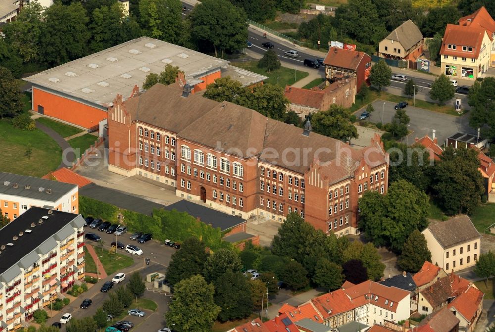 Aerial image Mühlhausen - The school Georgieschule by the side of the road Feldstrasse in Muehlhausen in Thuringia