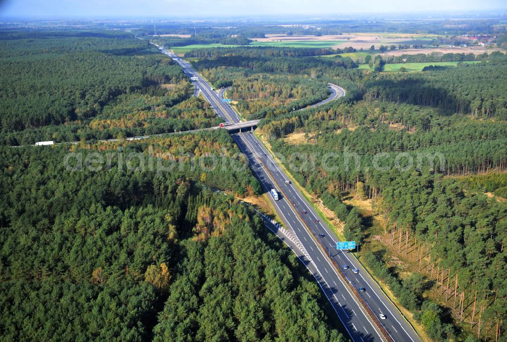 Aerial image Ziethen - Das Autobahndreieck Havelland in Brandenburg. Das Dreieck Havelland ist ein Autobahndreieck am nördlichem Berliner Ring (A 10) im Landkreis Havelland, das nach Westen die A 24 anbindet. Insgesamt 39,8 Millionen sollen in den Ausbau und Umbau des Autobahndreiecks Havelland fließen. Der Bund fördert den Ausbau im Rahmen des Masterplans für Güterverkehr und Logistik mit insgesamt 22,8 Millionen, weitere 17 Millionen Förderung kommen aus EFRE-Mitteln.