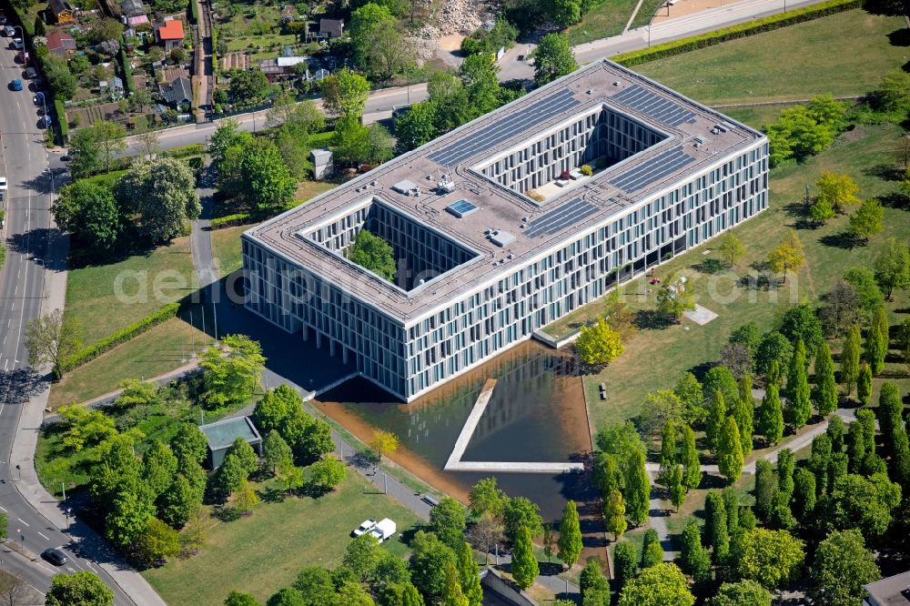 Aerial image Erfurt - Court- Building complex of the Bundesarbeitsgericht on Hugo-Preuss-Platz in Erfurt in the state Thuringia, Germany