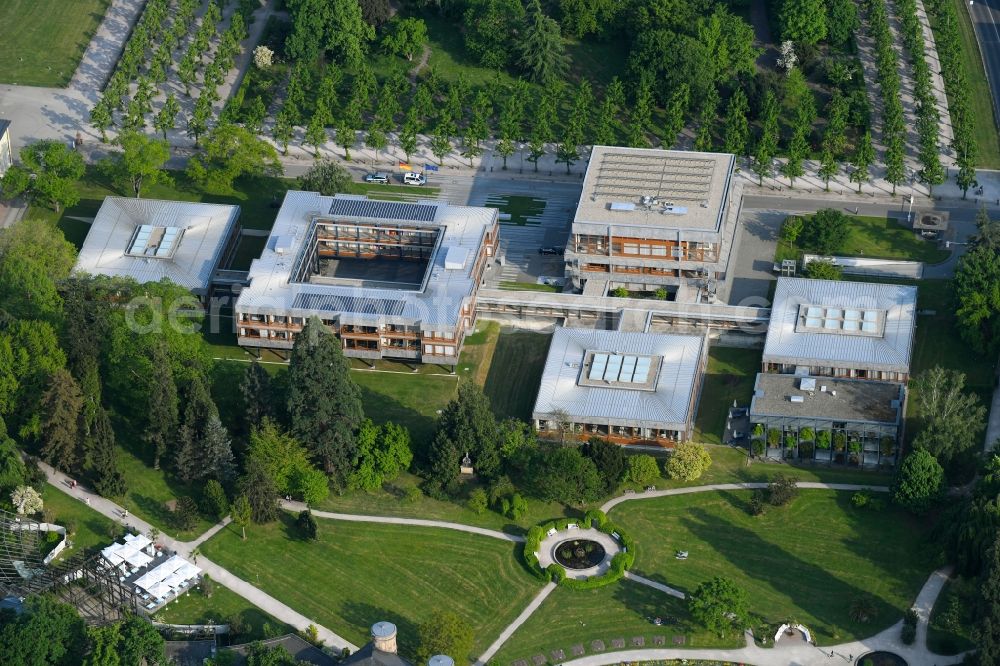 Aerial image Karlsruhe - Court- Building complex of the Bundesverfassungsgericht on Schlossbezirk in Karlsruhe in the state Baden-Wurttemberg, Germany