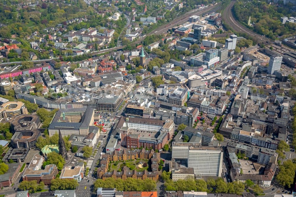 Bochum from above - Court- Building complex of the Landgericht Bochum and of Staatsanwaltschaftan on Suedring in Bochum in the state North Rhine-Westphalia, Germany