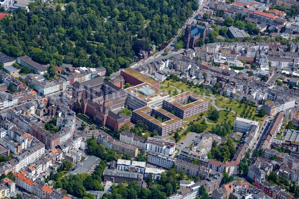 Aachen from above - Court- Building complex of - Landgericht and Justizzentrum on Adalbertsteinweg in Aachen in the state North Rhine-Westphalia, Germany