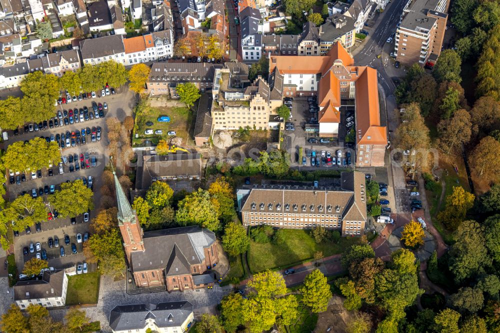 Aerial image Moers - Court building complex on Haagstrasse in Moers in the state of North Rhine-Westphalia, Germany