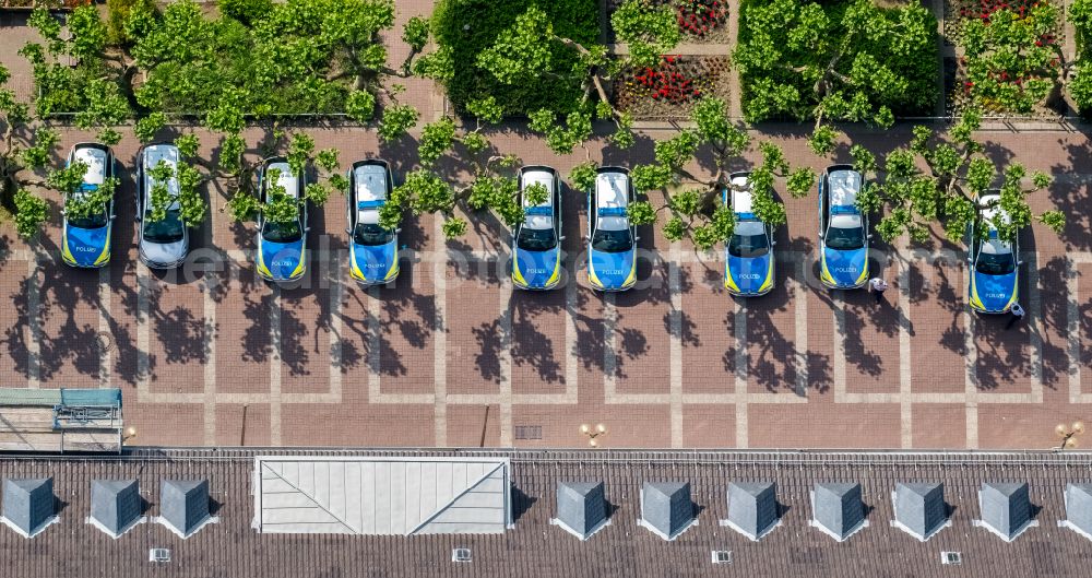 Oberhausen from the bird's eye view: Court- Building complex of Oberhausen on Friedensplatz in Oberhausen at Ruhrgebiet in the state North Rhine-Westphalia, Germany