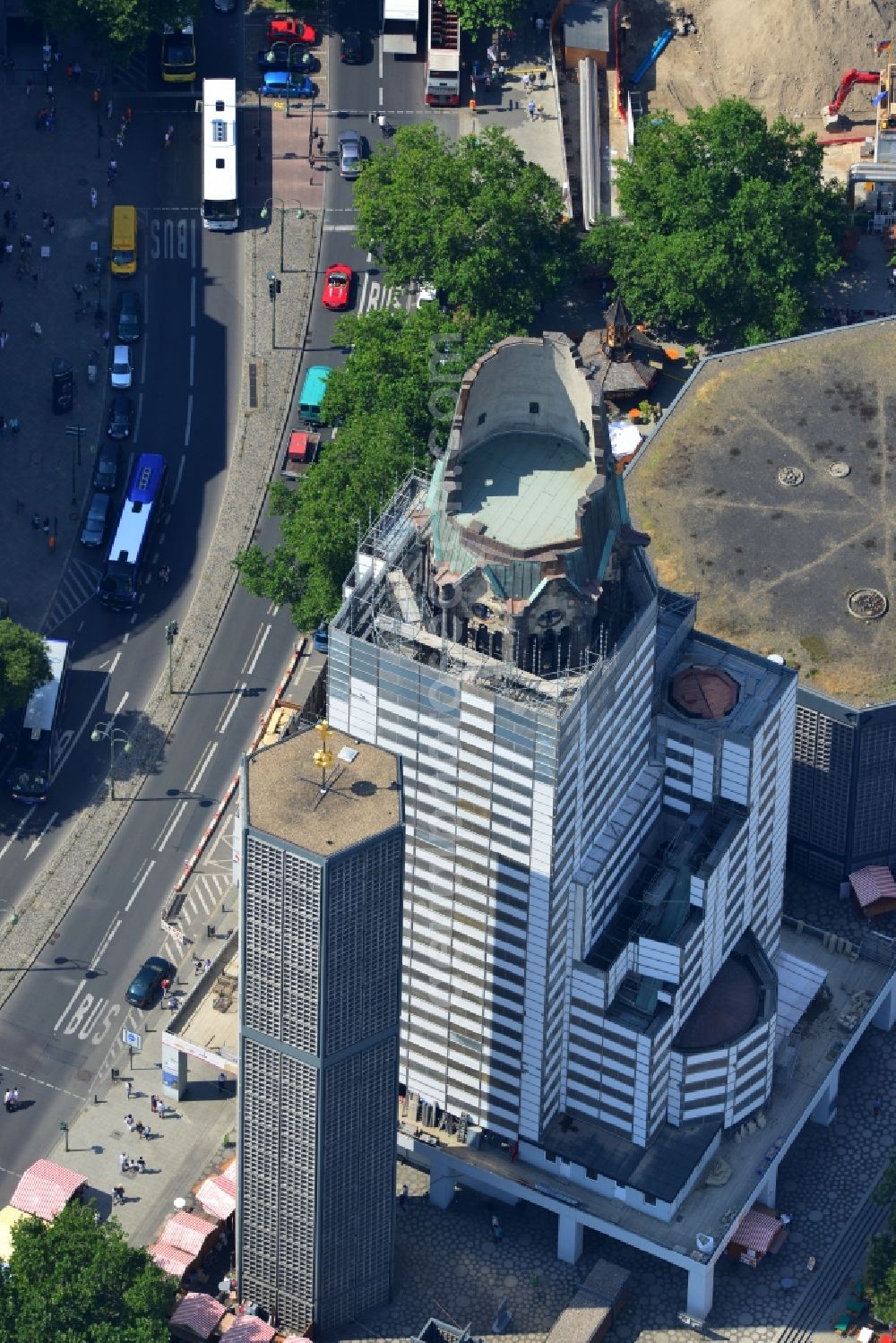 Berlin Charlottenburg from above - Kaiser Wilhelm Memorial Church in Berlin-Charlottenburg