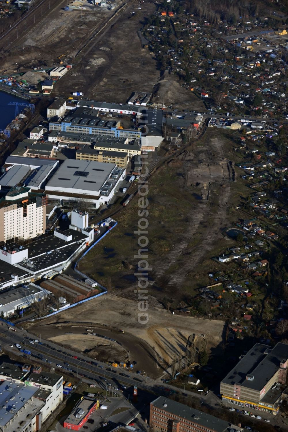 Berlin Neukölln from above - Cleared land for the construction of the continuation of the route of the A100 city motorway in Berlin Neukoelln