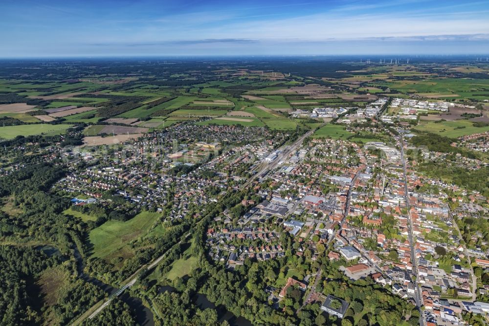 Bremervörde from the bird's eye view: City area with outside districts and inner city area in Bremervoerde in the state Lower Saxony, Germany