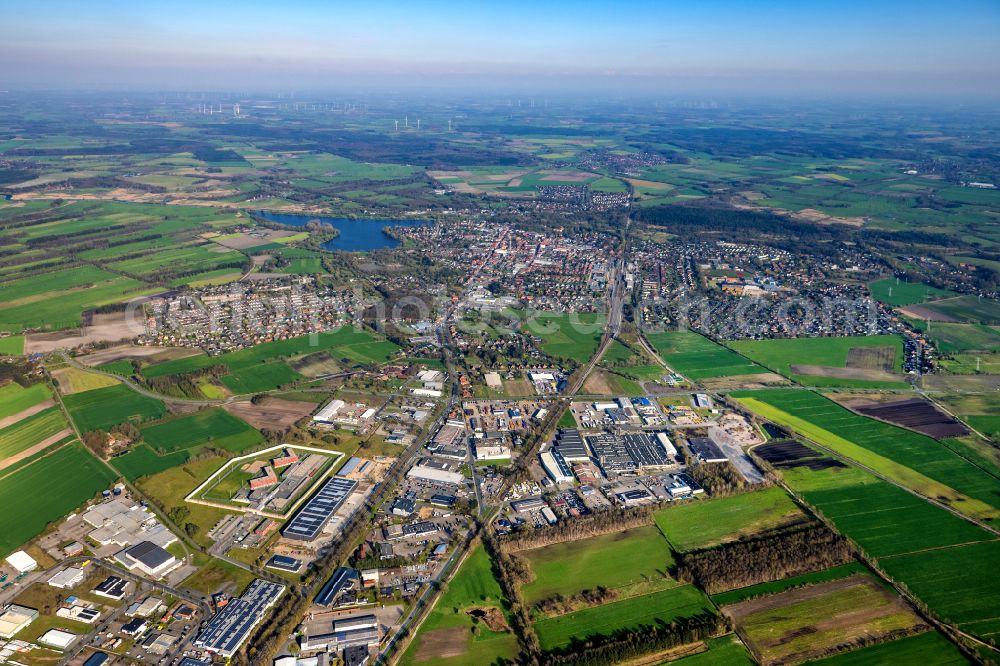 Aerial photograph Bremervörde - City area with outside districts and inner city area in Bremervoerde in the state Lower Saxony, Germany