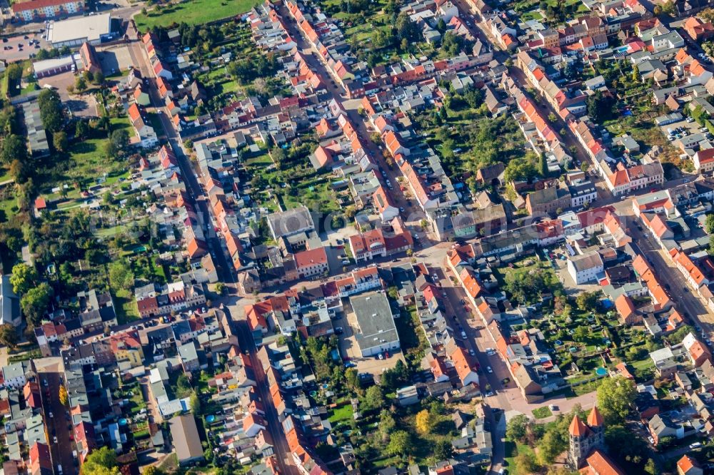 Aken from the bird's eye view: City area with outside districts and inner city area in Aken in the state Saxony-Anhalt, Germany