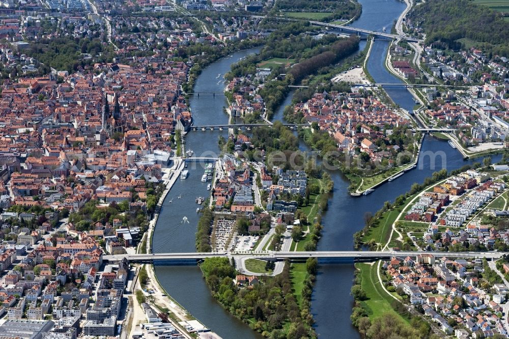 Aerial image Regensburg - City area with outside districts and inner city area in Regensburg in the state Bavaria, Germany